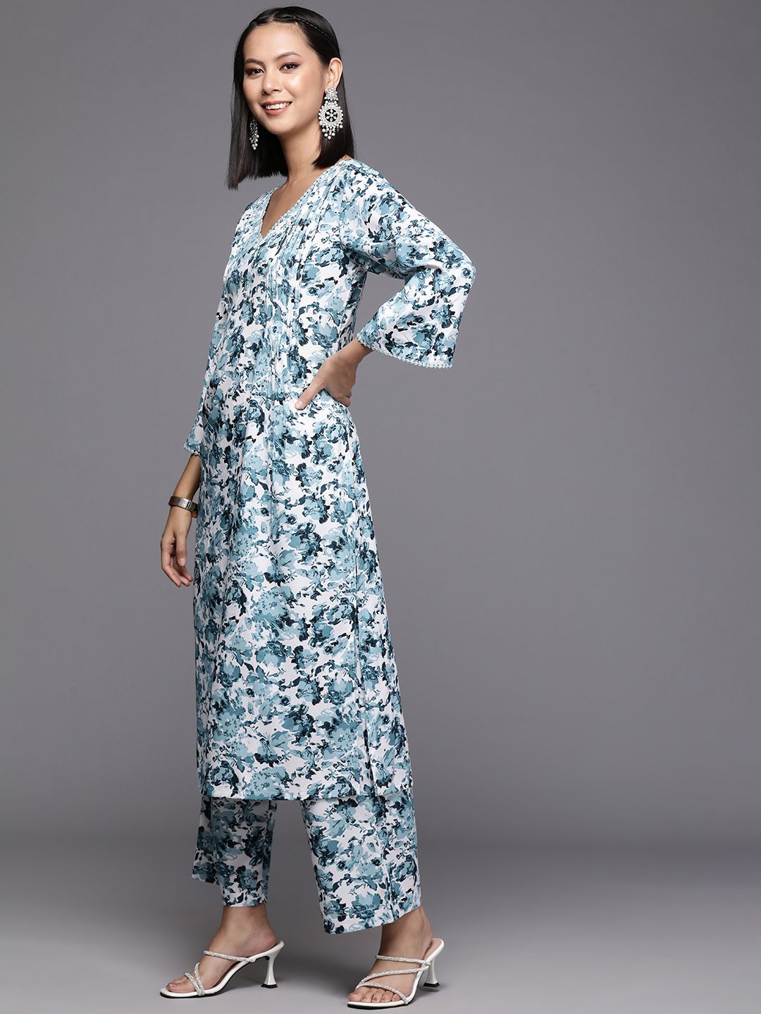 Dhiyona VA Women's Floral Printed Regular Silk Crepe Kurta with Trousers