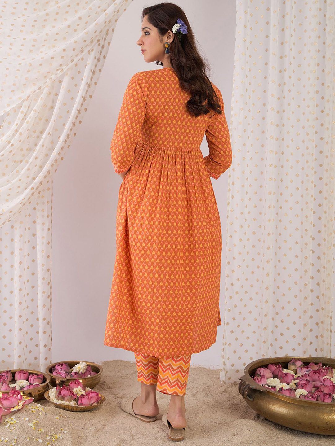 Dhiyona IE Floral Printed Pure Cotton V Neck A-Line Tunic And Trousers