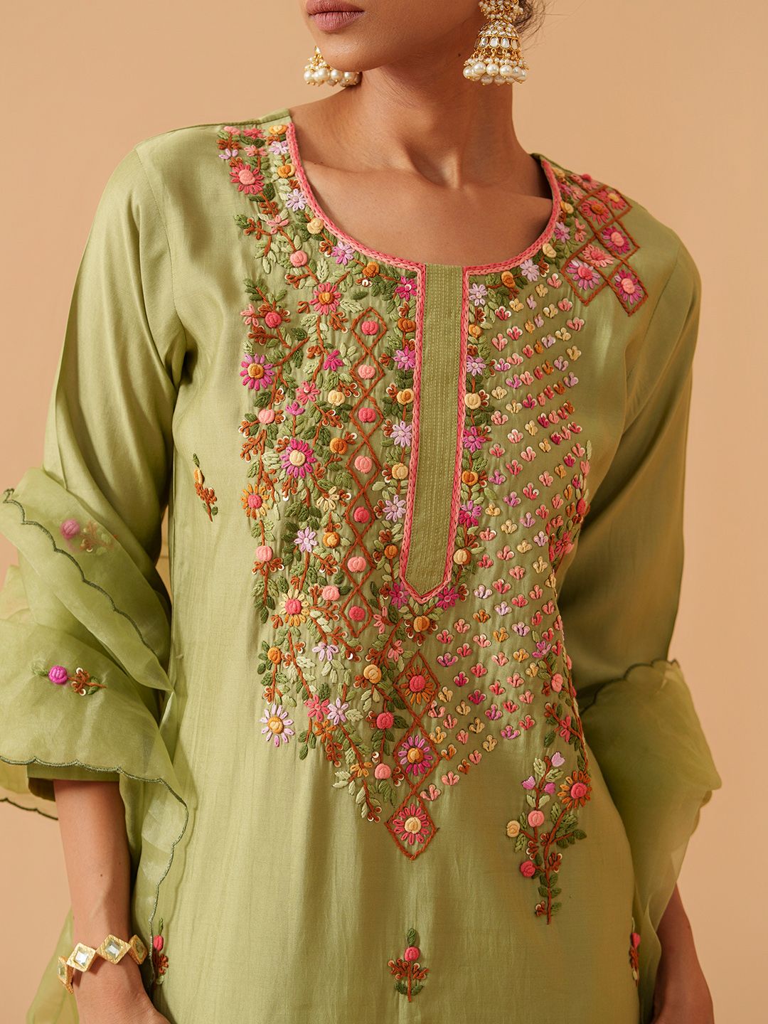 Dhiyona PD Women Embroidered Straight Kurta With Trousers & Dupatta