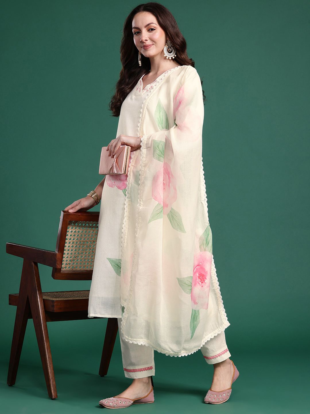Dhiyona IE Women Floral Printed Kurta with Trousers & Dupatta