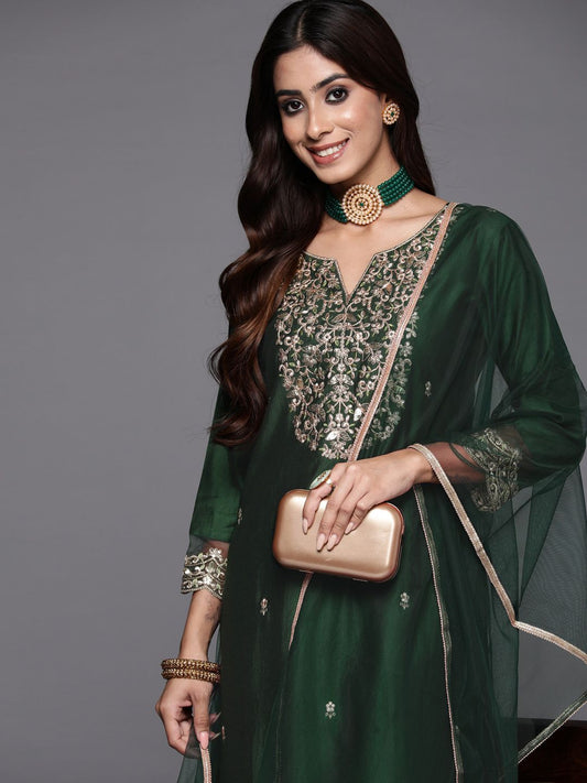 Dhiyona IE Women Embroidered Straight Kurta & Trousers With Dupatta