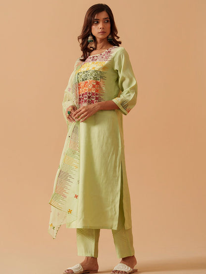 Dhiyona PD Women Women Embroidered Kurta With Trousers & Dupatta