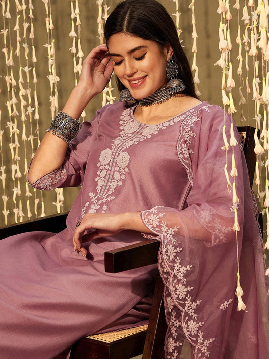Dhiyona IE Yoke Design Regular Thread Work Kurta with Trousers & With Dupatta