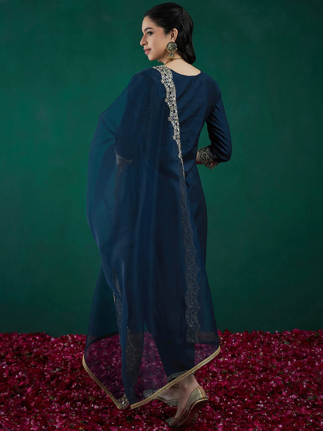 Dhiyona IE Floral Embroidered Regular Thread Work Liva Kurta With Trousers & Dupatta