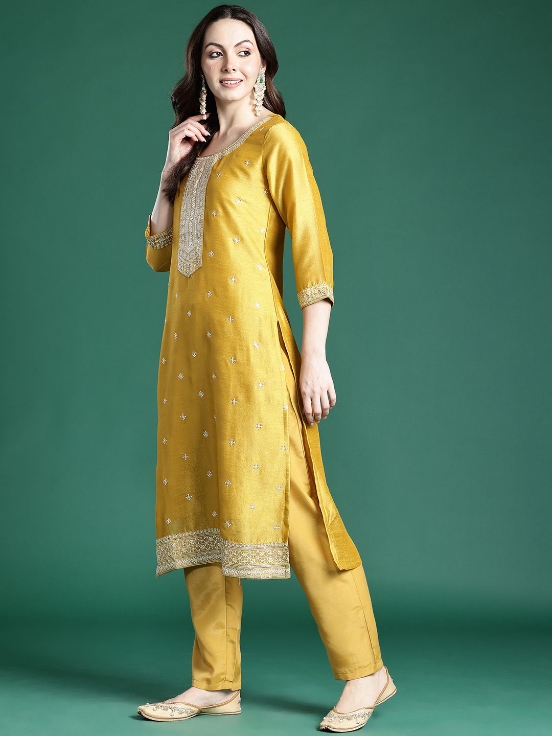 Ethnic Motifs Embroidered Kurta with Trousers & Dupatta