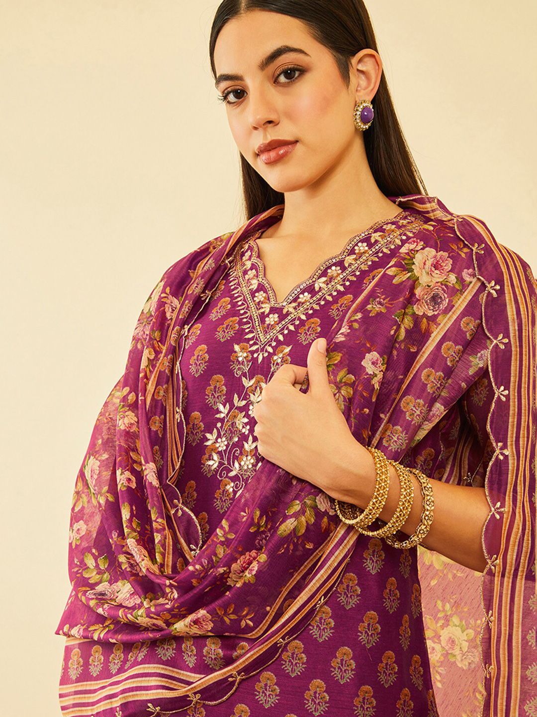 Dhiyona SO Women's Ethnic Motifs Printed Gotta Patti Chanderi Silk Kurta & Trousers With Dupatta