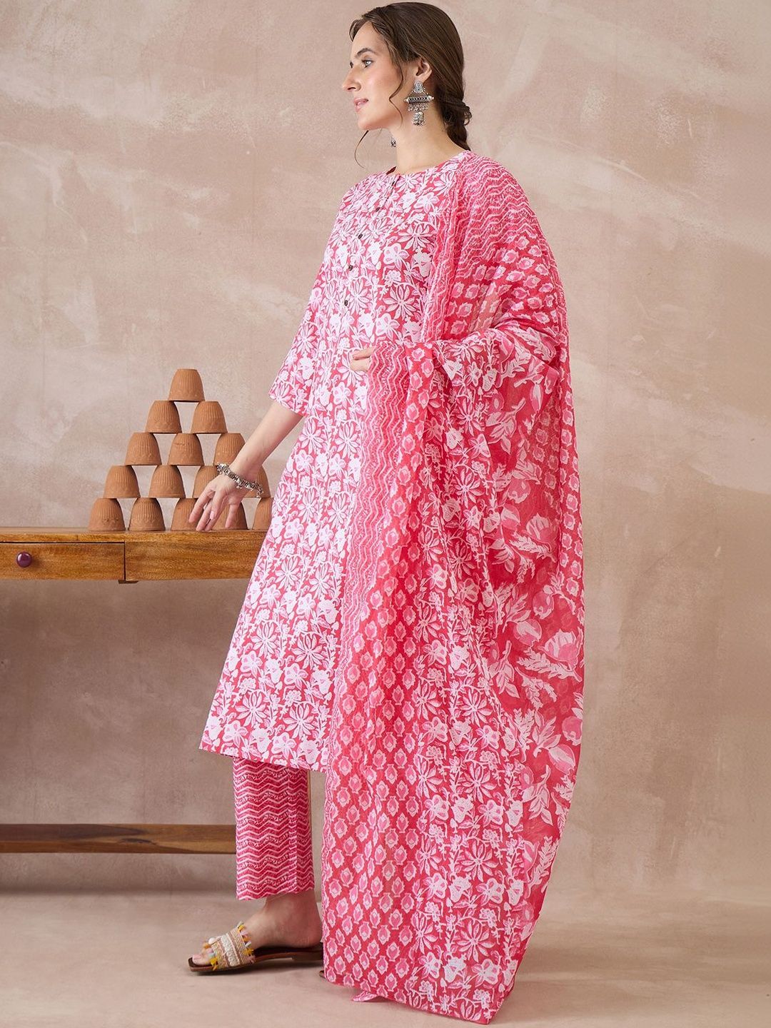 Women Floral Printed Regular Pure Cotton Kurta with Trousers & With Dupatta