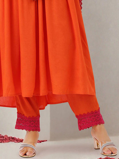 Dhiyona IS Women's Women Floral Embroidered Regular Kurta with Trousers & With Dupatta