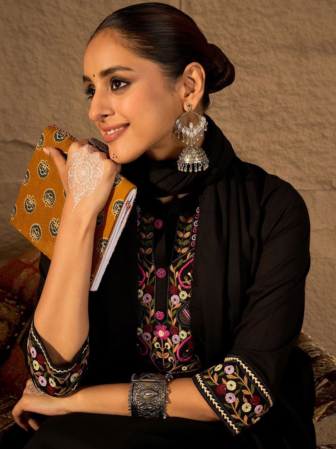 Ethnic Motifs Thread Work Pure Cotton A-Line Kurta & Trousers with Dupatta