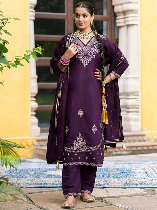 Dhiyona CH Women Ethnic Motifs Embroidered Thread Work Straight Kurta with Trousers & Dupatta