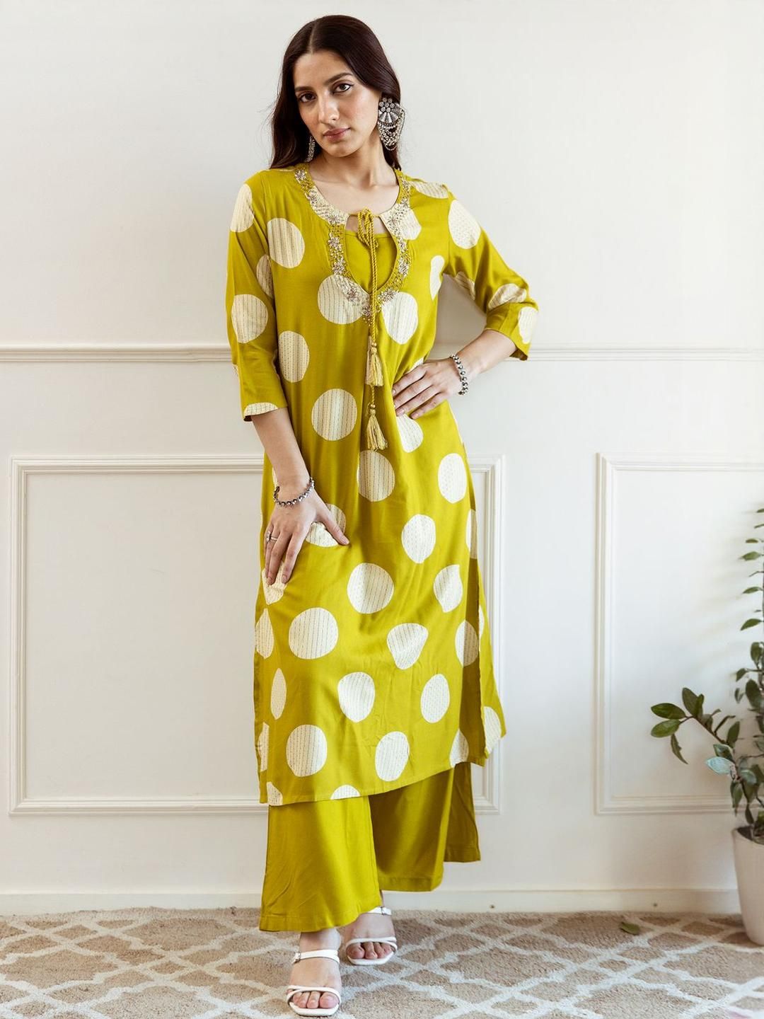 Women Geometric Printed A-Line Kurta with Palazzos