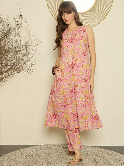 Women Floral Printed Pure Cotton A-Line Kurta with Trouser