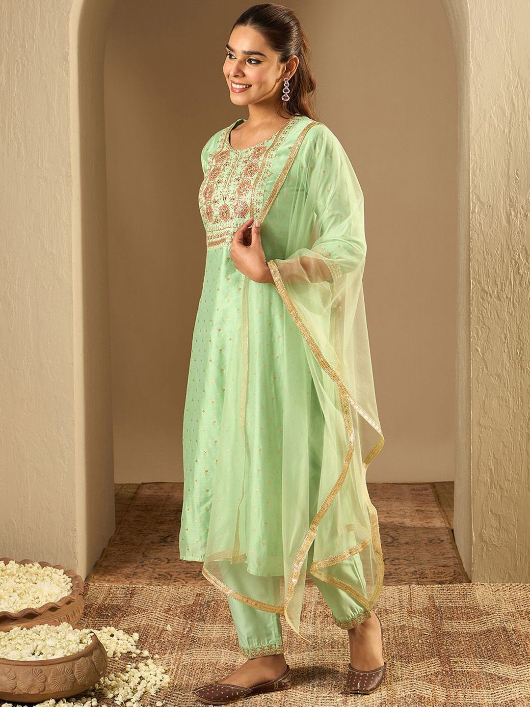 Dhiyona IE Floral Embroidered Chanderi Silk Straight Kurta With Trousers & Dupatta