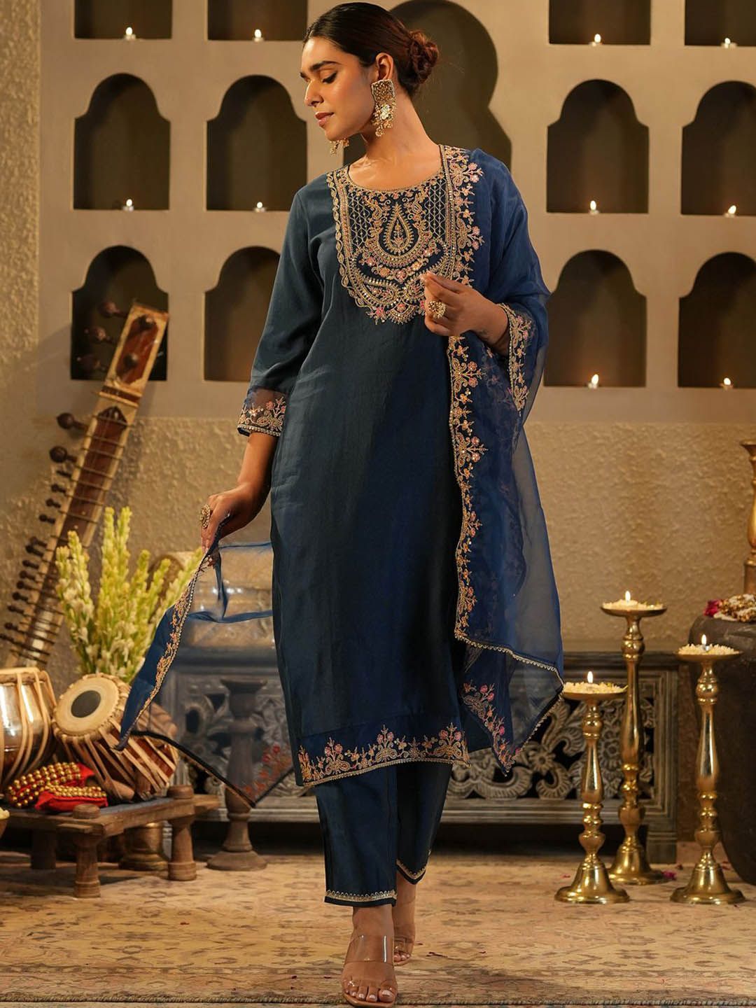 Dhiyona IE Women's Women Embroidered Regular Kurta with Trousers & Dupatta