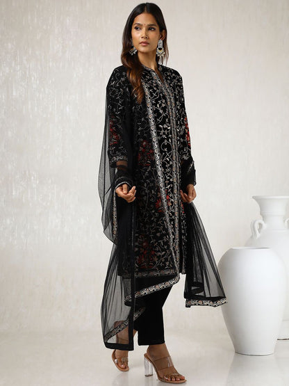 Dhiyona SO Women's Black Floral Embroidered Regular Velvet Straight Kurta With Trouser With Dupatta