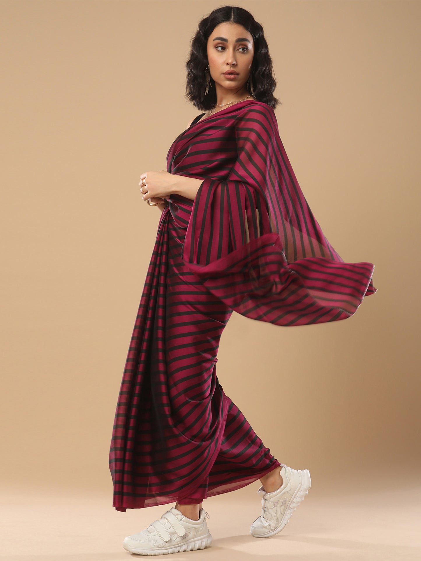 Women's Georgette Purple Solid Designer Saree With Blouse Piece