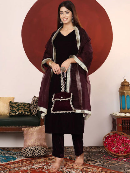 Dhiyona VA Women'sGota Patti Lace Velvet Winter kurta with Trouser & Dupatta