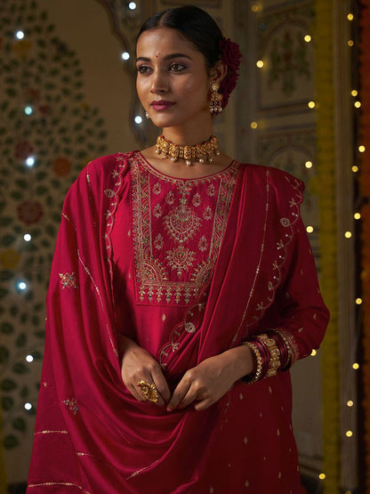 Dhiyona CH Women Floral Embroidered Kurta with Trousers & Dupatta