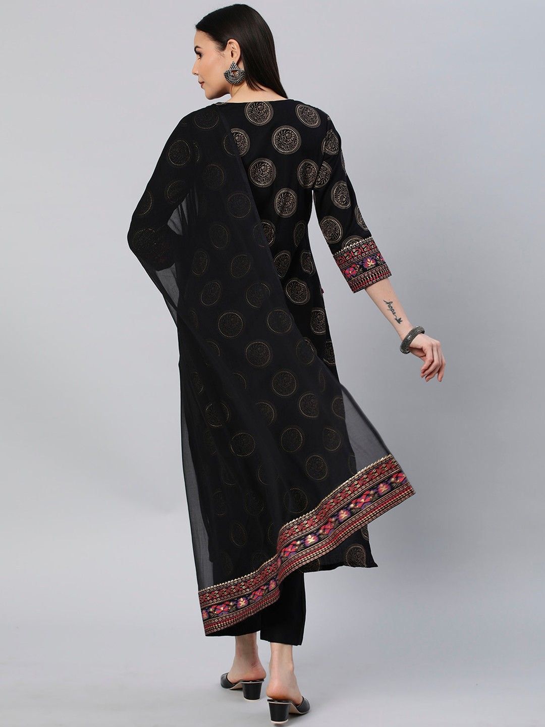 Dhiyona KL Women Ethnic Motifs Printed Regular Kurta with Trousers & With Dupatta