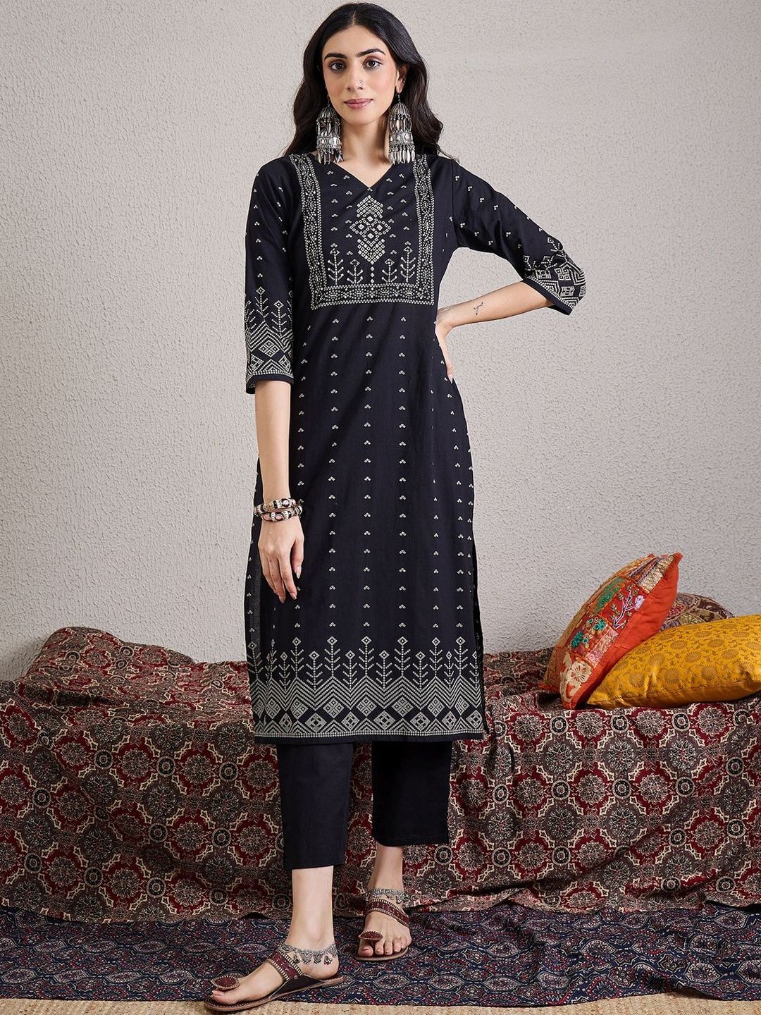 Women Ethnic Motifs Printed Cotton Kurta with Trousers & Dupatta