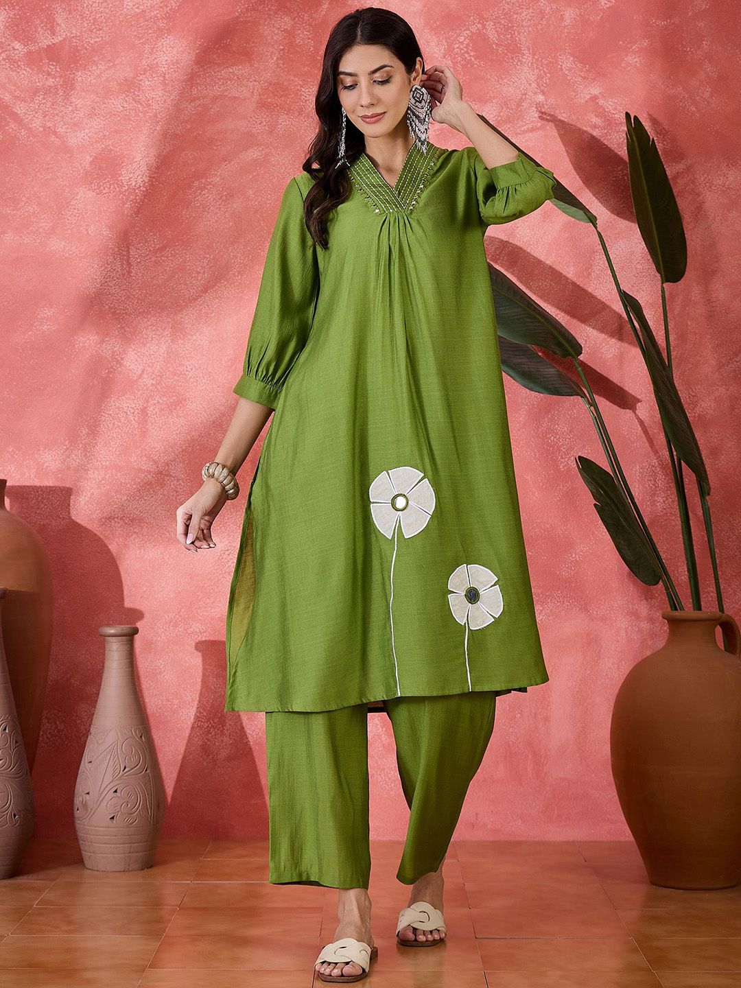 Dhiyona SN Women's Floral Embroidered V-Neck Mirror Work A-Line Kurta With Palazzo