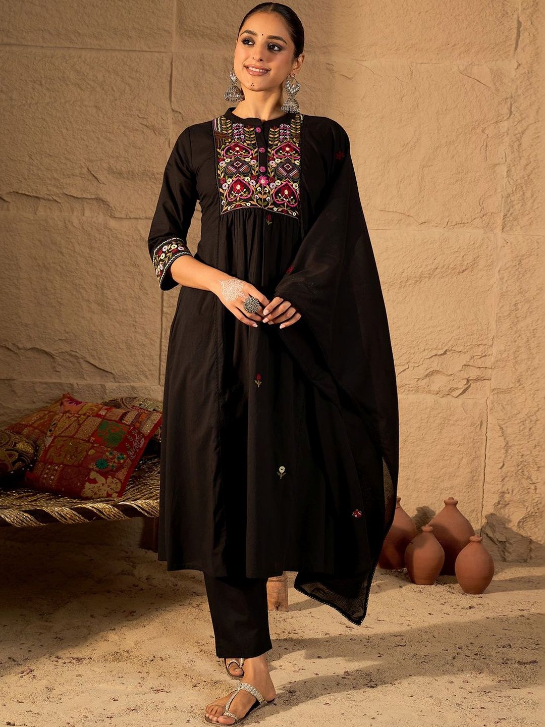 Women Ethnic Motifs Embroidered Empire Thread Work Pure Cotton Kurta with Trousers & With Dupatta