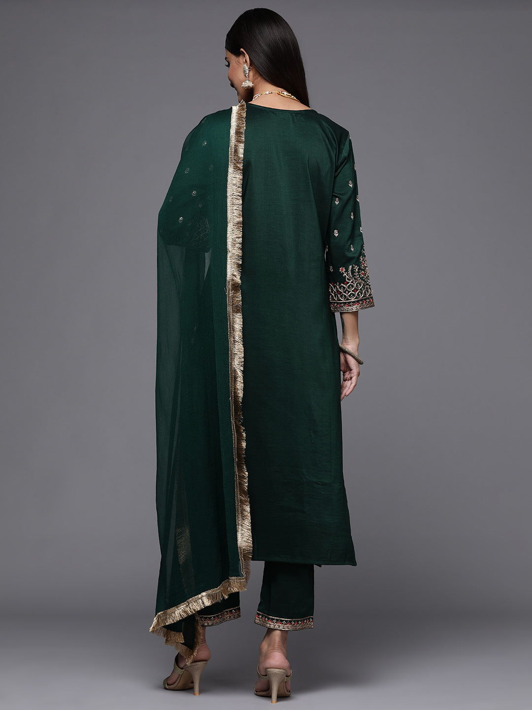 Dhiyona VR Women's Green Embroidered Kurta Paired With Tonal Bottom And Dupatta