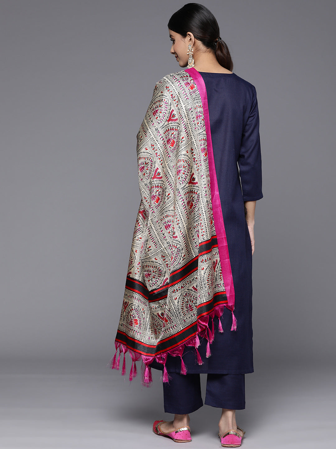 Dhiyona VR Women's Solid Round Neck Yoke Kurta Paired With Tonal Bottom And Contrast Dupatta