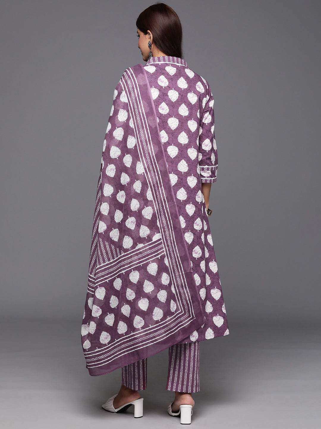 Dhiyona VR Women's Floral Printed Straight Kurta With Tonal Printed Bottom And Dupatta