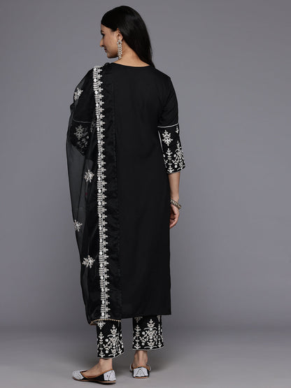 Dhiyona VR Women's Black Round Neck Thread Embroidered Kurta Paired With Bottom And Dupatta