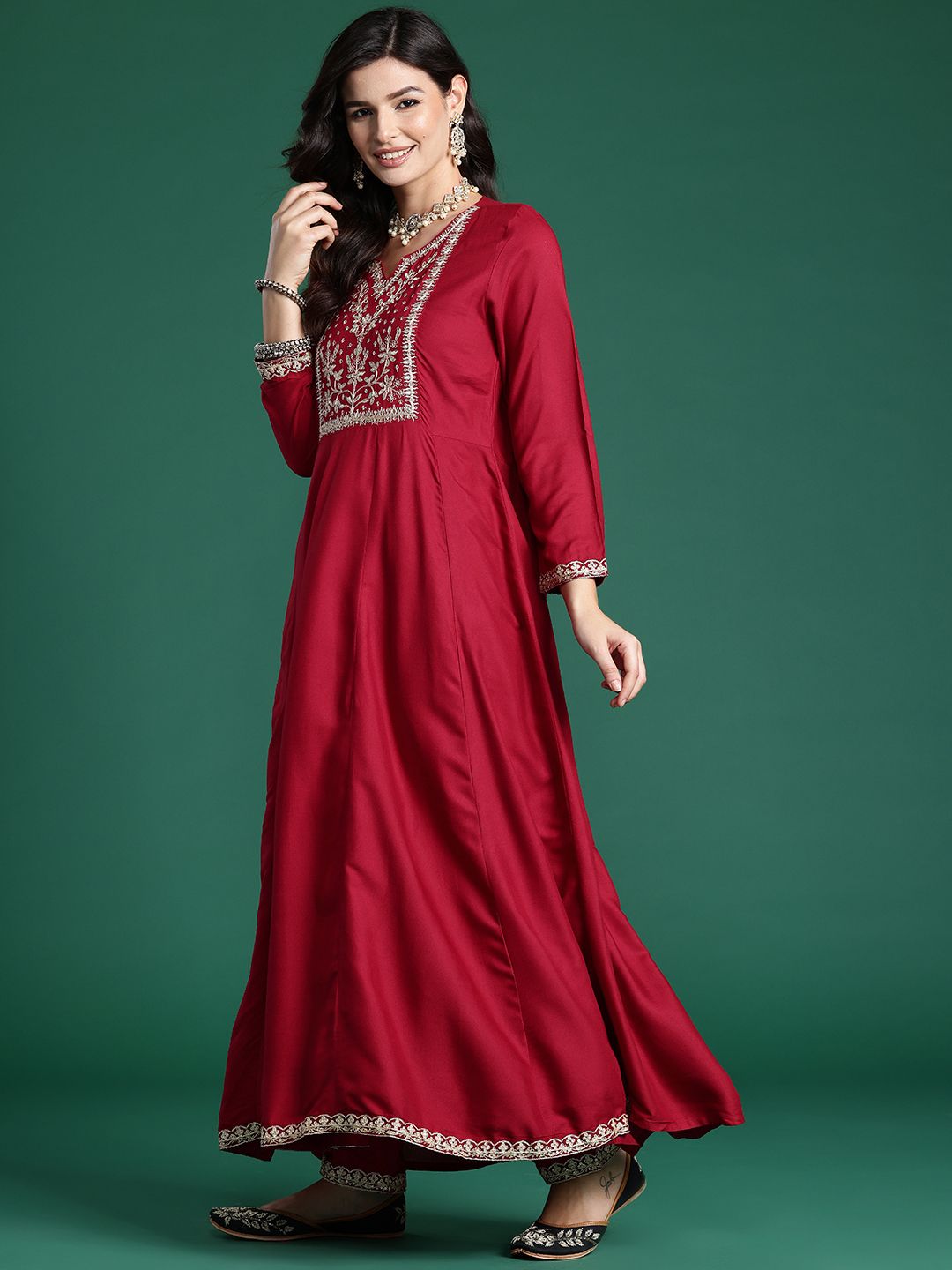 Floral Yoke Design Sequinned Kurta With Trousers & Dupatta