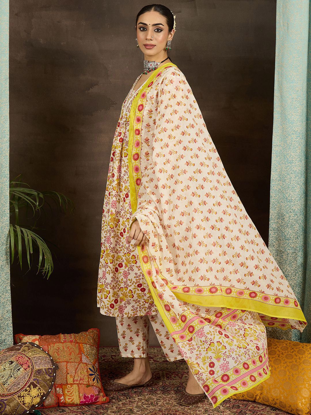 Dhiyona IE Women Floral Printed Pleated Pure Cotton Kurta with Trousers & With Dupatta