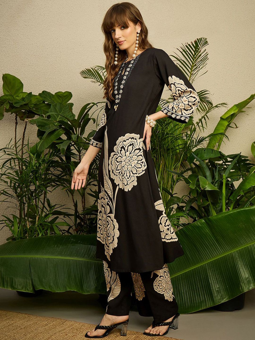 Dhiyona IE Printed Round Neck Top With Trousers Co-Ords