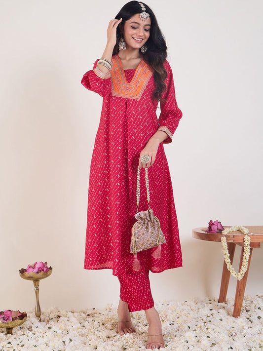 Ethnic Motifs Printed V-Neck Straight Kurta With Trousers