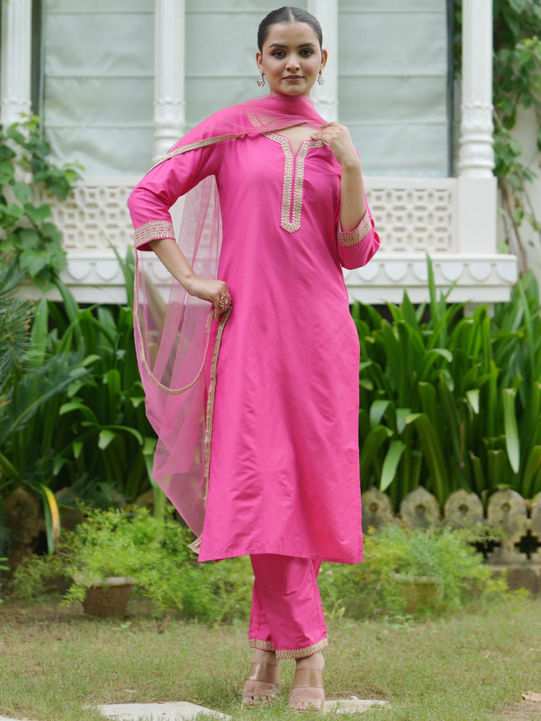 Dhiyona IE Women Embroidered Regular Kurta with Trousers & With Dupatta