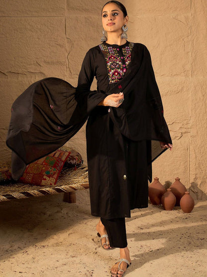 Ethnic Motifs Thread Work Pure Cotton A-Line Kurta & Trousers with Dupatta