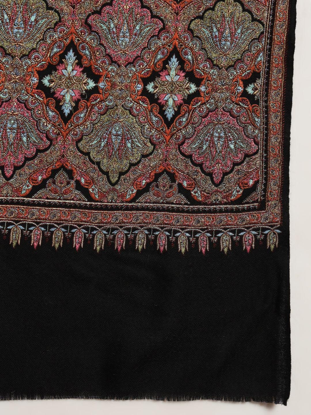 Dhiyona PA Paisley Embroidered Woollen Silk Shawl