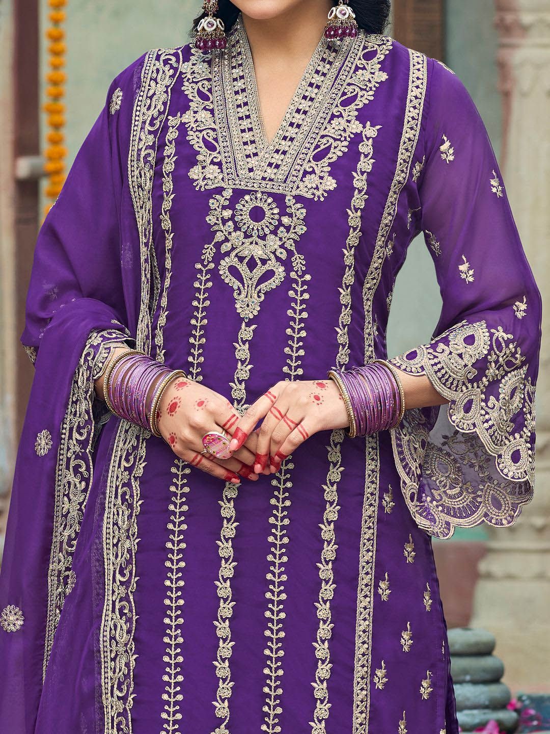 Floral Embroidered V-Neck Zari Organza Straight Kurta With Trousers And Dupatta