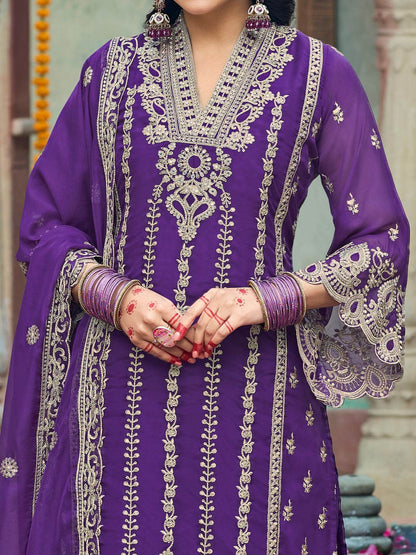 Floral Embroidered V-Neck Zari Organza Straight Kurta With Trousers And Dupatta