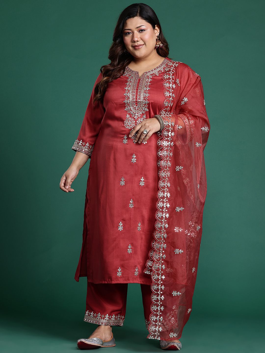 Dhiyona IE Plus Size Ethnic Motifs Embroidered Gotta Patti Kurta Set