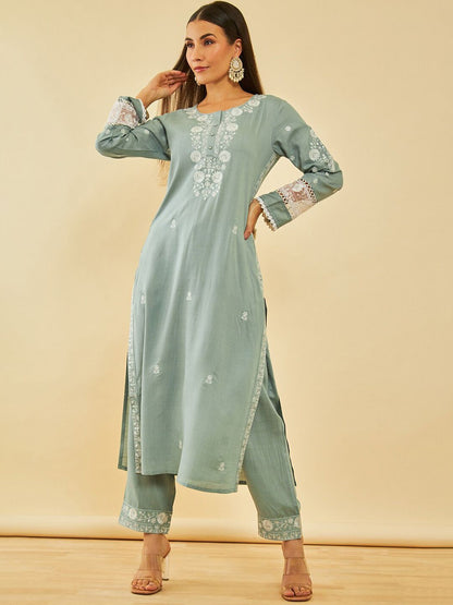 Dhiyona SO Women's Blue Floral Embroidered Thread Work Straight Kurta With Trousers