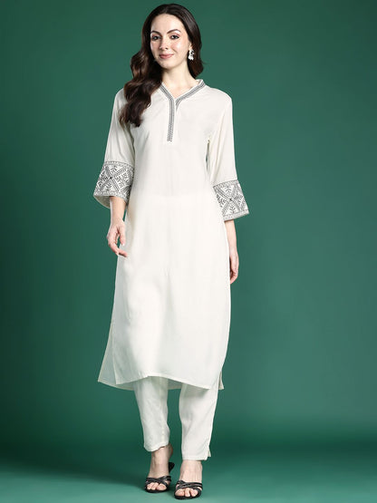 Women Ethnic Motifs Embroidered Regular Thread Work Kurta with Trousers