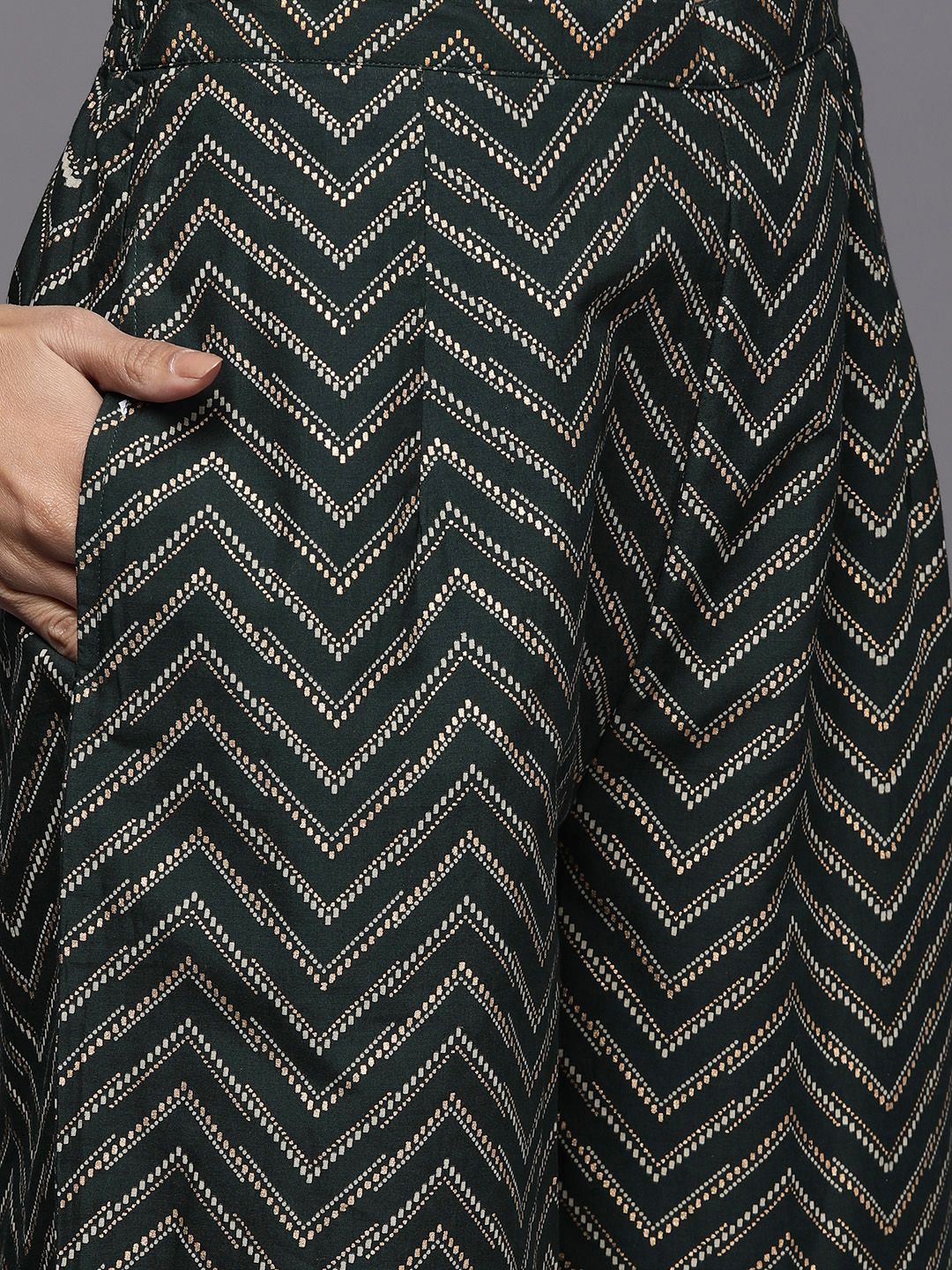 Dhiyona IE Women Green Ethnic Motifs Embroidered Zardozi Liva Kurta with Palazzos & With Dupatta