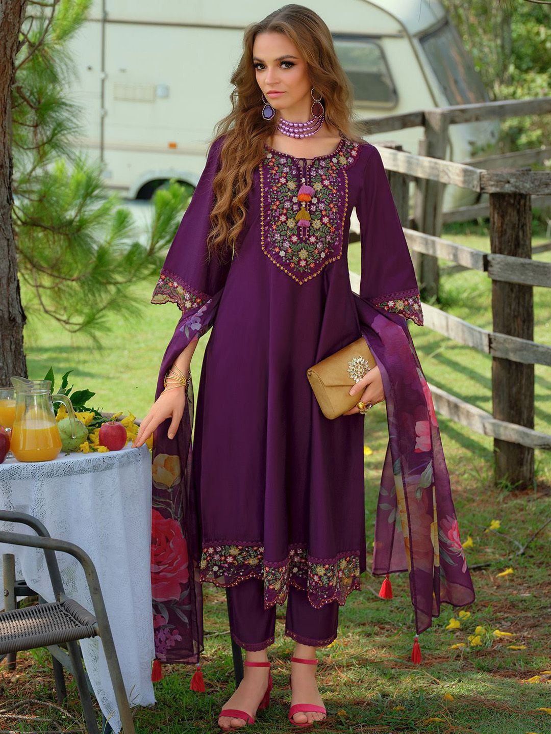 Floral Yoke Design Tie-Up Neck Thread Work A-Line Kurta & Trousers With Dupatta