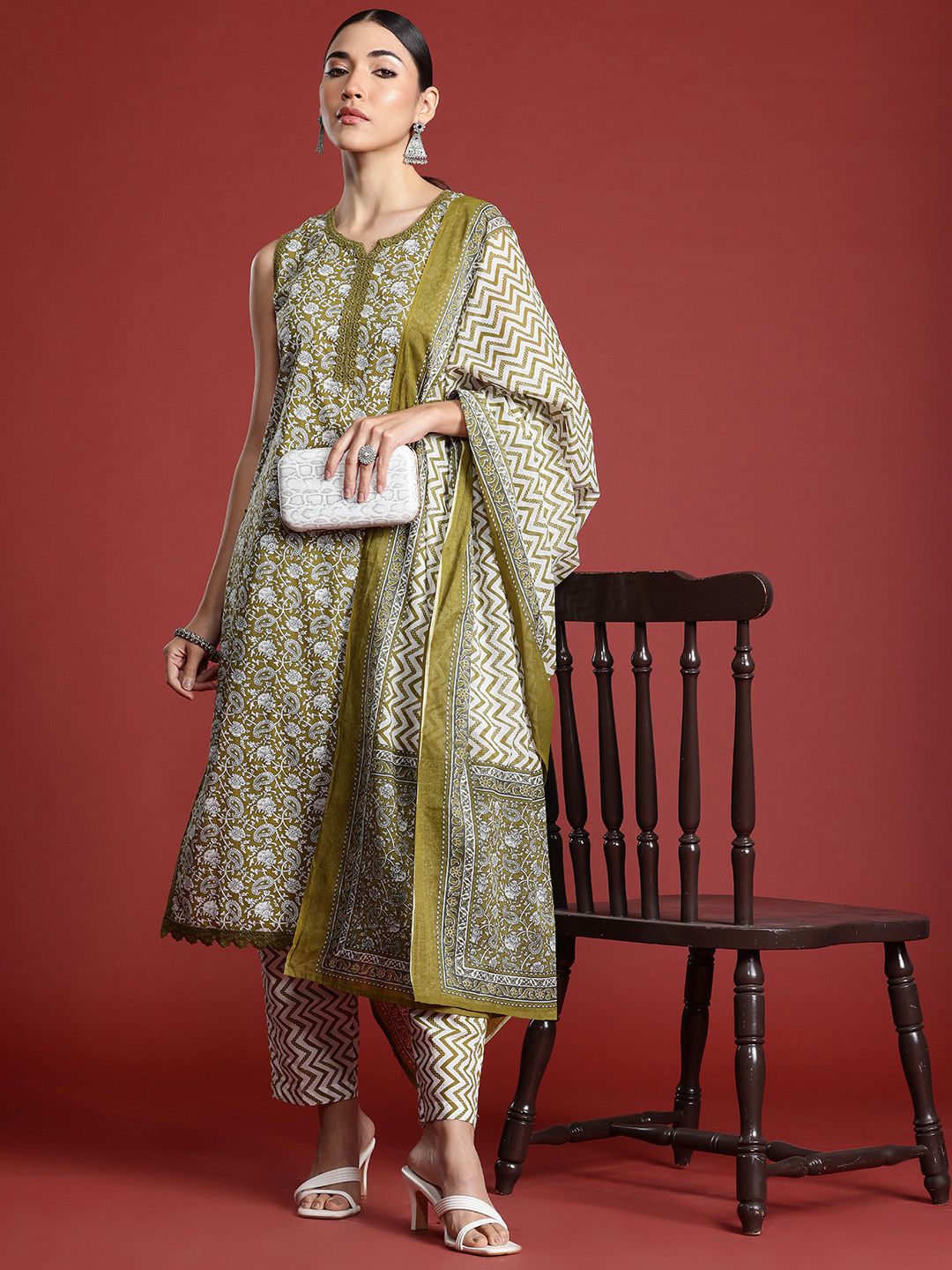 Dhiyona IE Paisley Printed Regular Pure Cotton Kurta with Trousers & With Dupatta