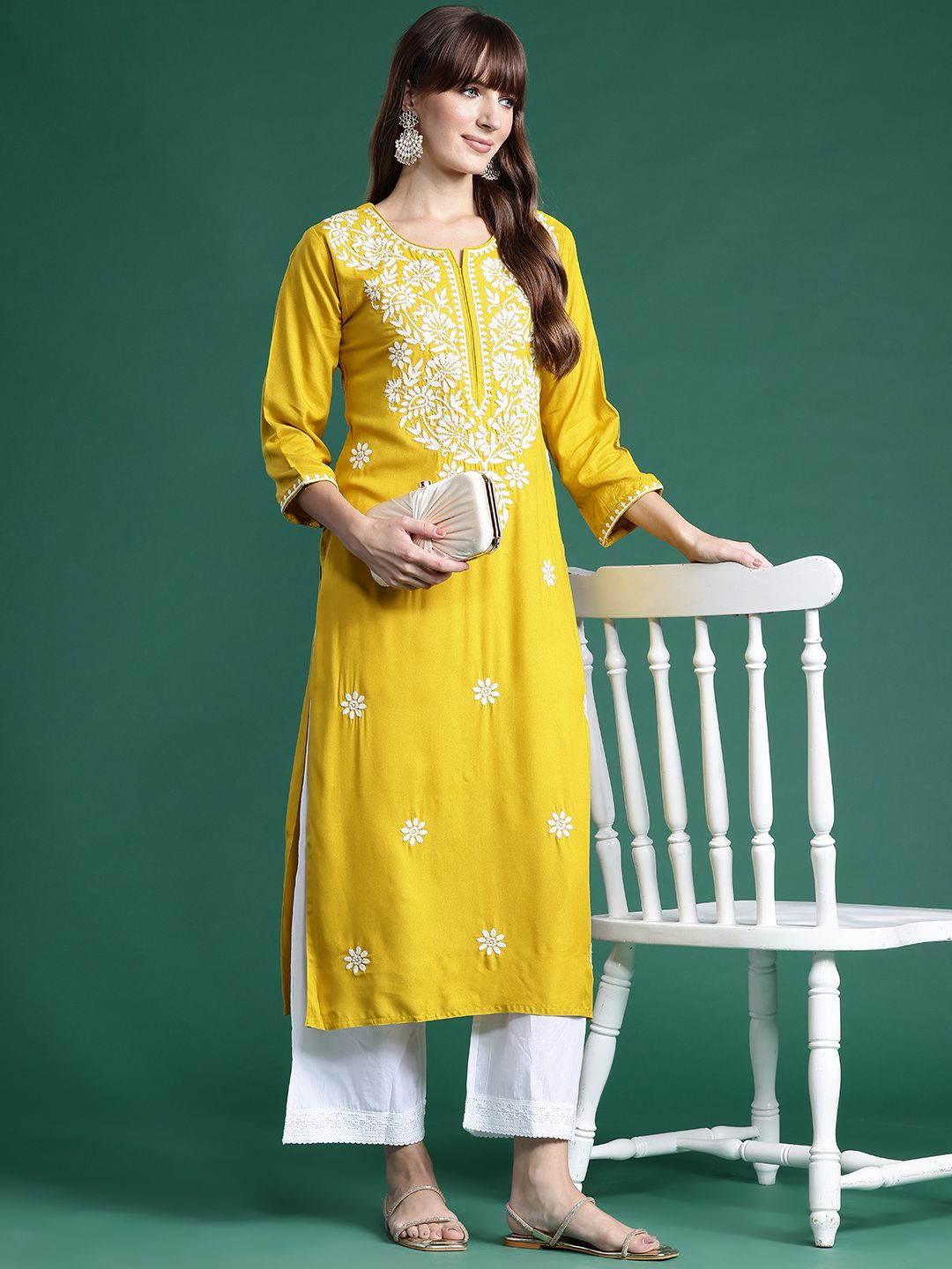 Dhiyona IE Floral Embroidered Thread Work Kurta