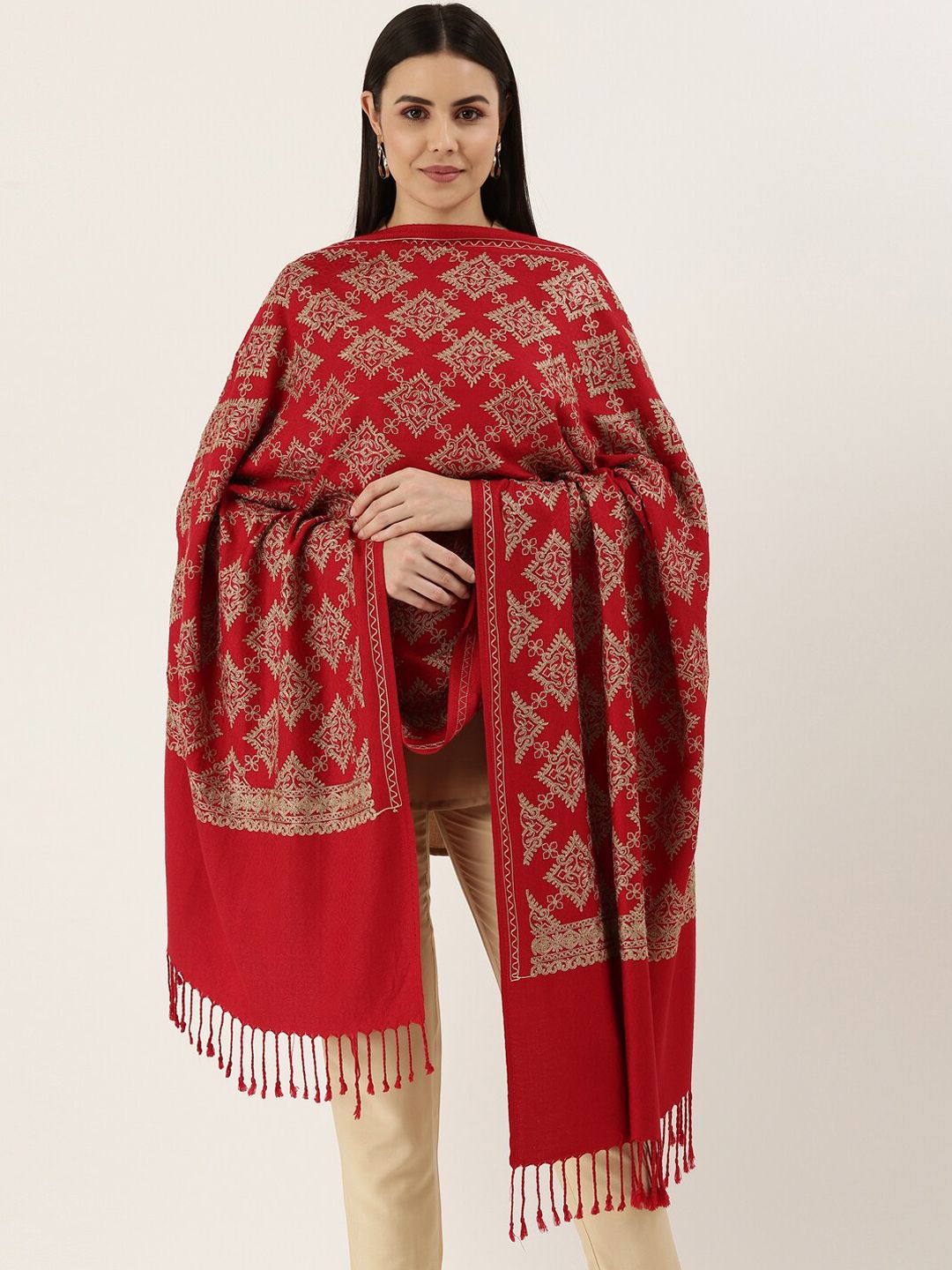 Dhiyona PA Women Maroon Embroidered Shawl