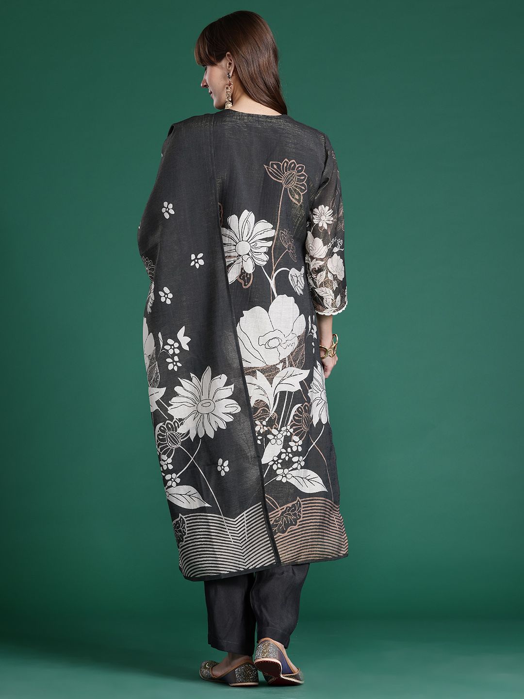 Floral Printed Regular Beads and Stones Kurta with Trousers & Dupatta