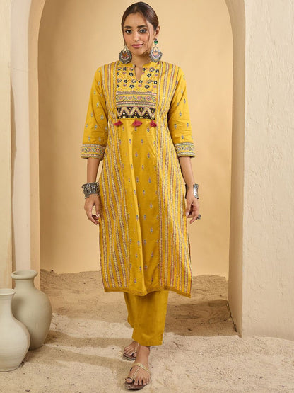 Dhiyona IE Women rinted Panelled Pure Cotton Kurta with Trousers & With Dupatta