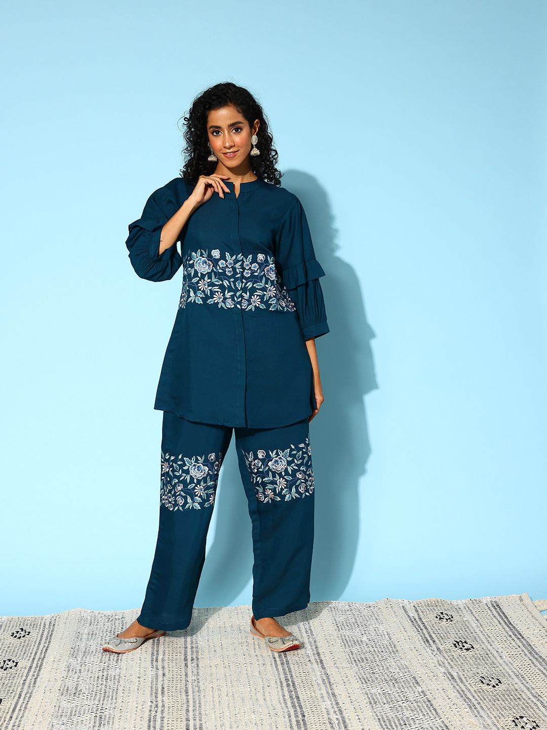 Dhiyona IE Women Embroidered Co-Ords Set
